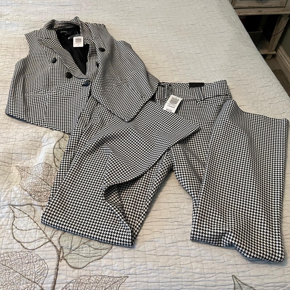 NWT Torrid Pants and vest size 14